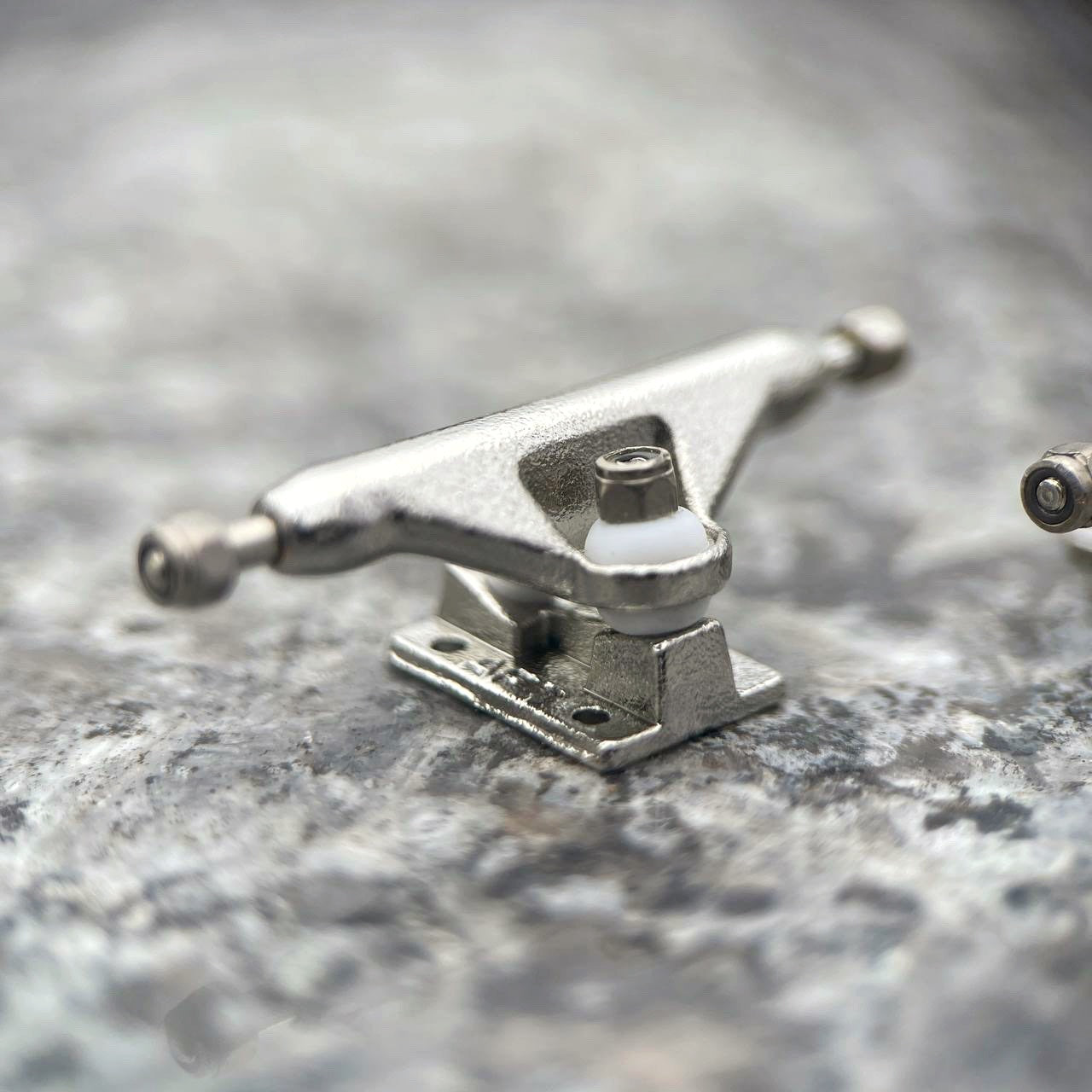 UAG A-FRAME V3 Trucks 32mm (Shot Blast) Fingerboard Trucks UAG Slushcult